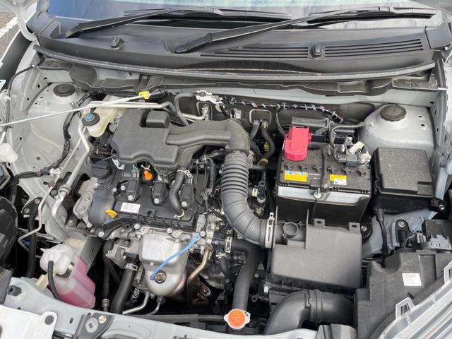 ライズ Ｚ　９型ＳＤナビ　バックカメラ　ブラインドスポットモニター　２トーンカラー　スマートアシスト　アダプティブクルーズ　禁煙車　シートヒーター　コーナーセンサー　ＬＥＤシーケンシャルターンランプ　ＥＴＣ（18枚目）