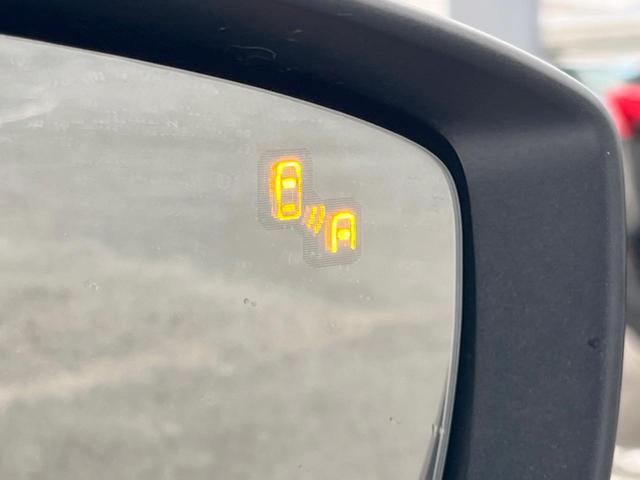 �y�u���C���h�X�|�b�g���j�^�����O�z���s���A�h�A�~���[�̎��p�ɂȂ�₷���ӏ��Ɍ㑱�Ԃ��ڋ߂���ƃT�C�h�~���[�t�߂Ɍx����\���A�h���C�o�[�ɒ��ӊ��N�����Ă���܂��B