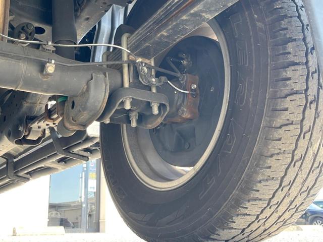 ハイラックス Ｚ　後期　ＳＤナビ　バックカメラ　プリクラッシュセーフティシステム　レーダークルーズ　禁煙車　コーナーセンサー　ドラレコ　スマートキー　ＬＥＤヘッド　ＥＴＣ　車線逸脱気泡　純正１７インチアルミ（20枚目）