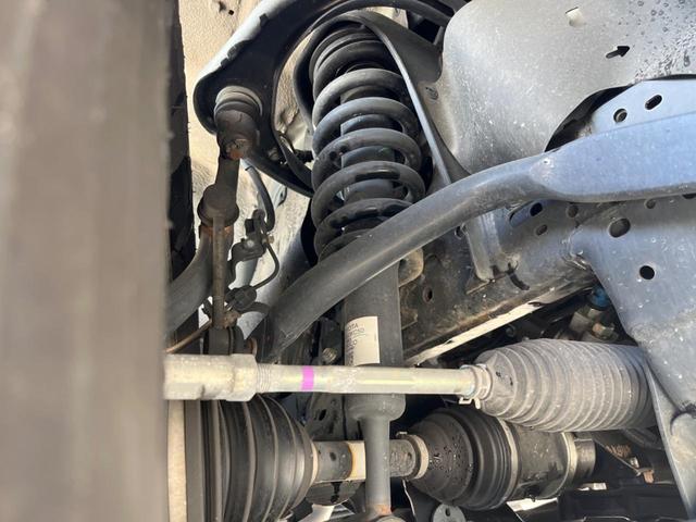 ハイラックス Ｚ　後期　ＳＤナビ　バックカメラ　プリクラッシュセーフティシステム　レーダークルーズ　禁煙車　コーナーセンサー　ドラレコ　スマートキー　ＬＥＤヘッド　ＥＴＣ　車線逸脱気泡　純正１７インチアルミ（23枚目）