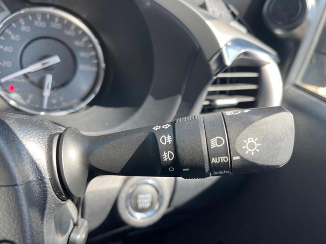 ハイラックス Ｚ　後期　ＳＤナビ　バックカメラ　プリクラッシュセーフティシステム　レーダークルーズ　禁煙車　コーナーセンサー　ドラレコ　スマートキー　ＬＥＤヘッド　ＥＴＣ　車線逸脱気泡　純正１７インチアルミ（57枚目）