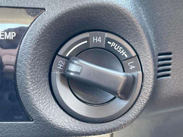 ハイラックス Ｚ　後期　ＳＤナビ　バックカメラ　プリクラッシュセーフティシステム　レーダークルーズ　禁煙車　コーナーセンサー　ドラレコ　スマートキー　ＬＥＤヘッド　ＥＴＣ　車線逸脱気泡　純正１７インチアルミ（61枚目）