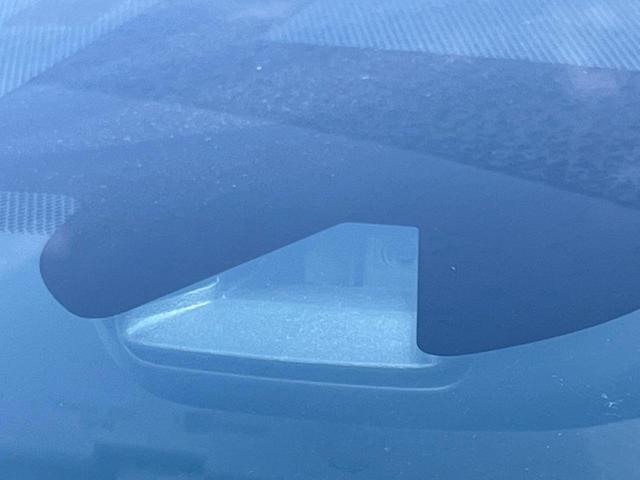 エクストレイル ２０Ｘ　ハイブリッド　エマージェンシーブレーキＰ　ＳＤナビ　バックカメラ　エマージェンシーブレーキ　禁煙車　パワーバックドア　コーナーセンサー　シートヒーター　ドラレコ　スマートキー　ＬＥＤヘッド　ルーフレール　ＥＴＣ　純正１７インチアルミ（4枚目）