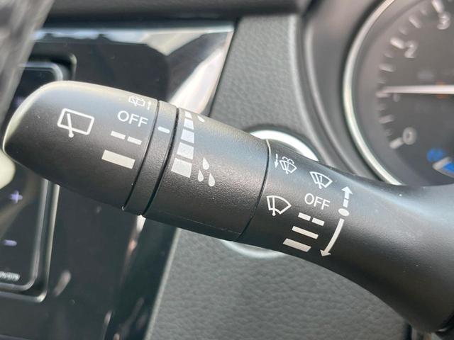 エクストレイル ２０Ｘ　ハイブリッド　エマージェンシーブレーキＰ　ＳＤナビ　バックカメラ　エマージェンシーブレーキ　禁煙車　パワーバックドア　コーナーセンサー　シートヒーター　ドラレコ　スマートキー　ＬＥＤヘッド　ルーフレール　ＥＴＣ　純正１７インチアルミ（56枚目）