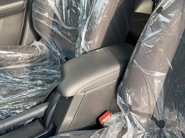 ライズ Ｘ　登録済未使用車　スマートアシスト　コーナーセンサー　スマートキー　ＬＥＤヘッドランプ　オートマチックハイビーム　車線逸脱警報　誤発進抑制機能　先行車発進お知らせ機能（7枚目）