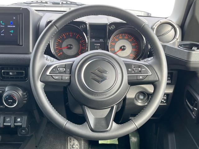 �y�����v�����X�e�A�����O�z�㎿�Ȋv���g�p���邱�ƂŁA��ɂ����������݂ƂĂ��^�]���₷���n���h���ł���