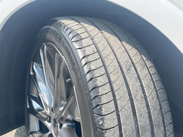 クラウンクロスオーバー Ｇアドバンスド・レザーパッケージ　４ＷＤ　モデリスタエアロ　全周囲カメラ　デジタルインナーミラー　衝突被害軽減装置　レーダークルーズ　禁煙車　電動リアゲート　本革シート　前席シートエアコ　４眼ＬＥＤヘッド　メモリー機能付きパワーシート（33枚目）