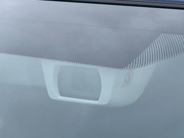 �y�A�C�T�C�g�u�����R�z�O���̎ԗ��������m���A�Փ˂������Ȏ��͌x��Œ��ӂ𑣂��A�u���[�L�𓥂ޗ͂��T�|�[�g�B�u���[�L�𓥂߂Ȃ������ꍇ�͏Փ˔�Q�y���u���[�L���쓮�A�Փˉ�����T�|�[�g���܂��B