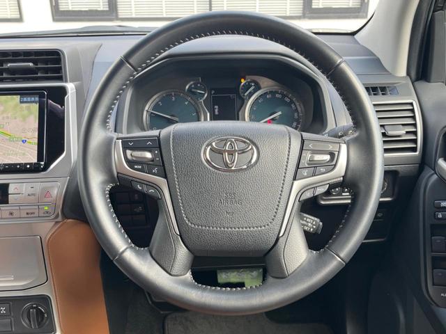 ランドクルーザープラド ＴＸ　Ｌパッケージ　７０ｔｈアニバーサリーリミテッド　ディーゼル　ＢＩＧ－Ｘ９インチナビ　バックカメラ　セーフティセンス　レーダークルコン　禁煙車　茶革シート　シートベンチレーション　パワーシート　ドラレコ　クリアランスソナー　ＬＥＤヘッド　ＥＴＣ（12枚目）