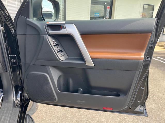 ランドクルーザープラド ＴＸ　Ｌパッケージ　７０ｔｈアニバーサリーリミテッド　ディーゼル　ＢＩＧ－Ｘ９インチナビ　バックカメラ　セーフティセンス　レーダークルコン　禁煙車　茶革シート　シートベンチレーション　パワーシート　ドラレコ　クリアランスソナー　ＬＥＤヘッド　ＥＴＣ（47枚目）