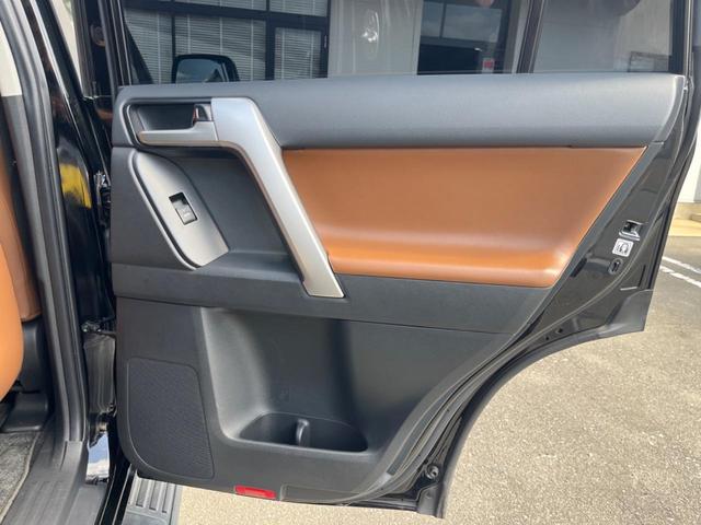 ランドクルーザープラド ＴＸ　Ｌパッケージ　７０ｔｈアニバーサリーリミテッド　ディーゼル　ＢＩＧ－Ｘ９インチナビ　バックカメラ　セーフティセンス　レーダークルコン　禁煙車　茶革シート　シートベンチレーション　パワーシート　ドラレコ　クリアランスソナー　ＬＥＤヘッド　ＥＴＣ（49枚目）