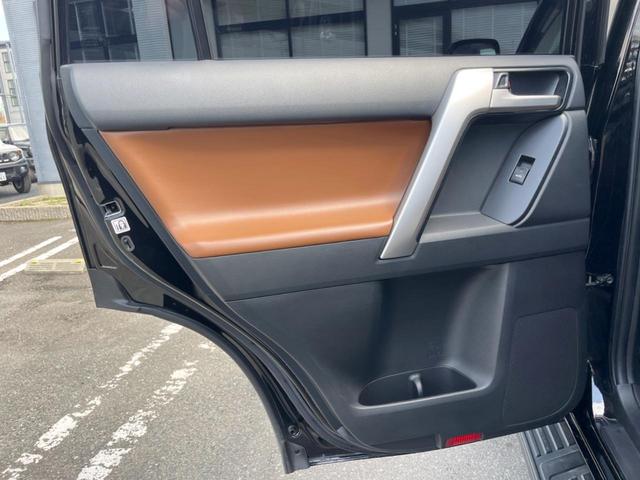 ランドクルーザープラド ＴＸ　Ｌパッケージ　７０ｔｈアニバーサリーリミテッド　ディーゼル　ＢＩＧ－Ｘ９インチナビ　バックカメラ　セーフティセンス　レーダークルコン　禁煙車　茶革シート　シートベンチレーション　パワーシート　ドラレコ　クリアランスソナー　ＬＥＤヘッド　ＥＴＣ（50枚目）