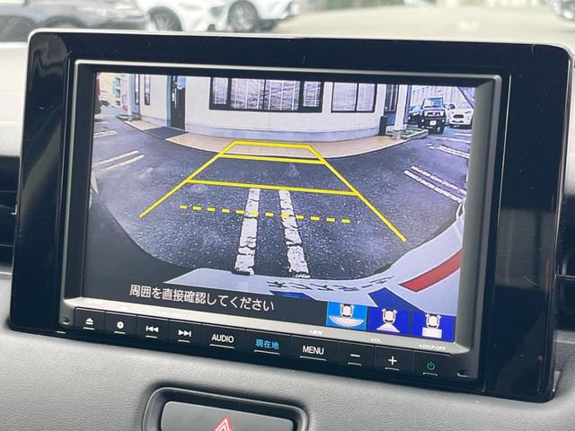 ヴェゼル ｅ：ＨＥＶ　Ｚ　純正ＳＤナビ　バックカメラ　衝突被害軽減システム　禁煙車　電動リアゲート　ドラレコ　コーナーセンサー　スマートキー　ＬＥＤヘッド　ビルトインＥＴＣ　純正１８インチアルミ　オートハイビーム（4枚目）