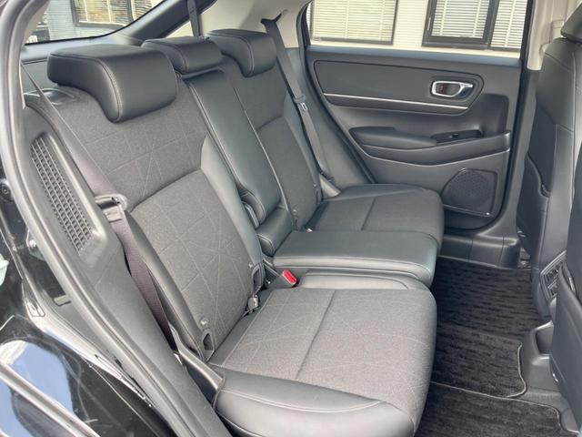 ヴェゼル ｅ：ＨＥＶ　Ｚ　純正ＳＤナビ　バックカメラ　衝突被害軽減システム　禁煙車　電動リアゲート　ドラレコ　コーナーセンサー　スマートキー　ＬＥＤヘッド　ビルトインＥＴＣ　純正１８インチアルミ　オートハイビーム（10枚目）