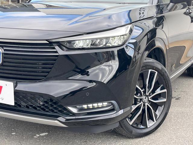 ヴェゼル ｅ：ＨＥＶ　Ｚ　純正ＳＤナビ　バックカメラ　衝突被害軽減システム　禁煙車　電動リアゲート　ドラレコ　コーナーセンサー　スマートキー　ＬＥＤヘッド　ビルトインＥＴＣ　純正１８インチアルミ　オートハイビーム（13枚目）