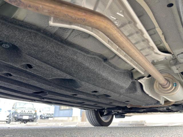 ヴェゼル ｅ：ＨＥＶ　Ｚ　純正ＳＤナビ　バックカメラ　衝突被害軽減システム　禁煙車　電動リアゲート　ドラレコ　コーナーセンサー　スマートキー　ＬＥＤヘッド　ビルトインＥＴＣ　純正１８インチアルミ　オートハイビーム（22枚目）