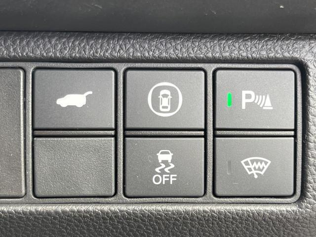 ヴェゼル ｅ：ＨＥＶ　Ｚ　純正ＳＤナビ　バックカメラ　衝突被害軽減システム　禁煙車　電動リアゲート　ドラレコ　コーナーセンサー　スマートキー　ＬＥＤヘッド　ビルトインＥＴＣ　純正１８インチアルミ　オートハイビーム（29枚目）