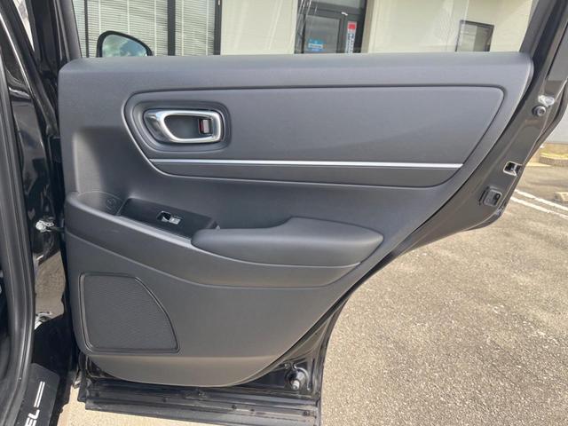 ヴェゼル ｅ：ＨＥＶ　Ｚ　純正ＳＤナビ　バックカメラ　衝突被害軽減システム　禁煙車　電動リアゲート　ドラレコ　コーナーセンサー　スマートキー　ＬＥＤヘッド　ビルトインＥＴＣ　純正１８インチアルミ　オートハイビーム（50枚目）