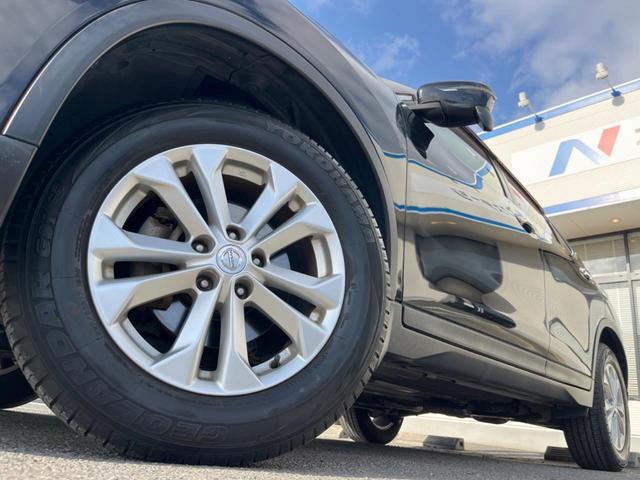 �y�����P�V�C���`�A���~�z�C�[���z�O�ςɃ}�b�`���������A���~�z�C�[���𑕒����Ă���܂��B�e��ЊO�A���~�z�C�[����A�X�^�b�h���X�^�C�����戵�����Ă���܂��B���񂲑��k����������