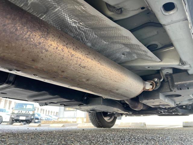 ハリアー エレガンス　バックカメラ　禁煙車　ハーフレザーシート　パワーシート　コーナーセンサー　スマートキー　ＬＥＤヘッド　ビルトインＥＴＣ　純正１７インチアルミ　オートライト　デュアルエアコン　Ｂｌｕｅｔｏｏｔｈ　ＣＤ（22枚目）