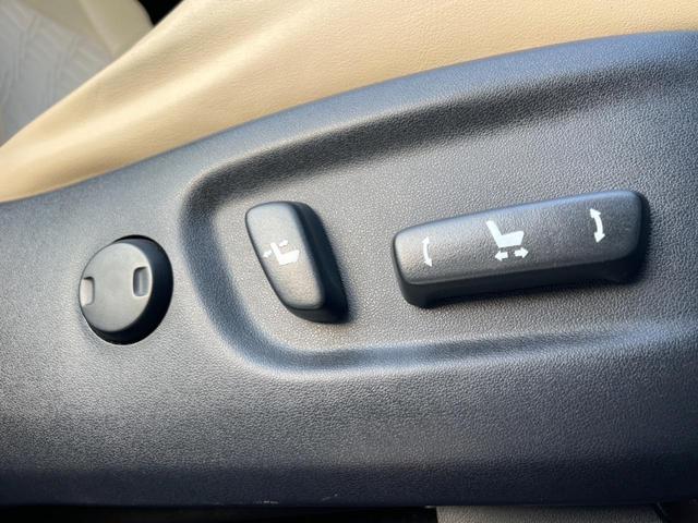 ハリアー エレガンス　バックカメラ　禁煙車　ハーフレザーシート　パワーシート　コーナーセンサー　スマートキー　ＬＥＤヘッド　ビルトインＥＴＣ　純正１７インチアルミ　オートライト　デュアルエアコン　Ｂｌｕｅｔｏｏｔｈ　ＣＤ（38枚目）