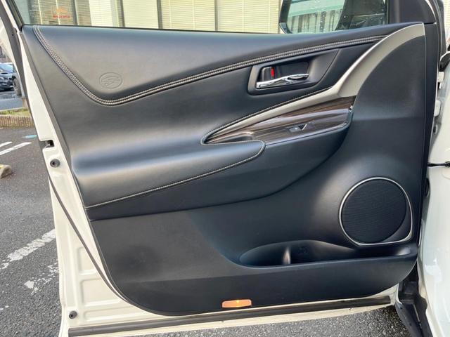 ハリアー エレガンス　バックカメラ　禁煙車　ハーフレザーシート　パワーシート　コーナーセンサー　スマートキー　ＬＥＤヘッド　ビルトインＥＴＣ　純正１７インチアルミ　オートライト　デュアルエアコン　Ｂｌｕｅｔｏｏｔｈ　ＣＤ（46枚目）