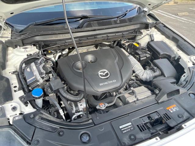 ＣＸ－５ ＸＤ　ブラックトーンエディション　ターボ　ディーゼル（軽油）　純正ＳＤナビ　全周囲カメラ　ＢＯＳＥサウンド　衝突被害軽減システム　レーダークルーズ　禁煙車　電動リアゲート　ハーフレザーシート　パワーシート　ドラレコ　コーナーセンサー（18枚目）