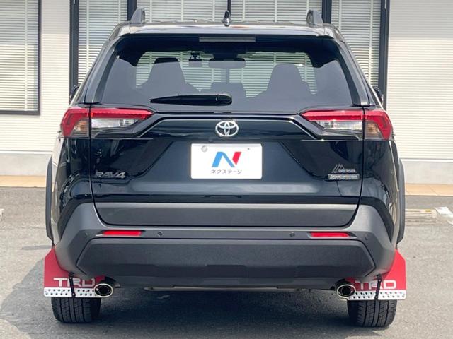 安心の最長１０年・走行無制限保証（有償）をご用意。保証内容も充実はもちろん、無料点検＆オイル交換や、年中無休の全国・２４時間ロードサービスも付帯されておりますのでご安心下さい。