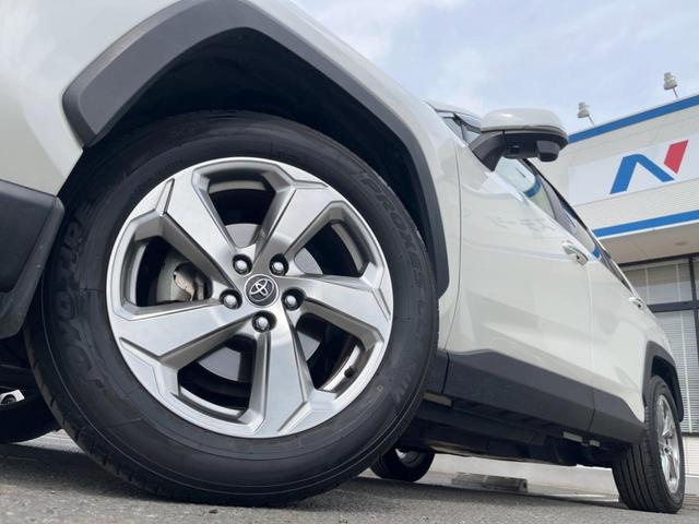 �y�����P�W�C���`�A���~�z�C�[���z�O�ςɃ}�b�`���������A���~�z�C�[���𑕒����Ă���܂��B�e��ЊO�A���~�z�C�[����A�X�^�b�h���X�^�C�����戵�����Ă���܂��B���񂲑��k����������