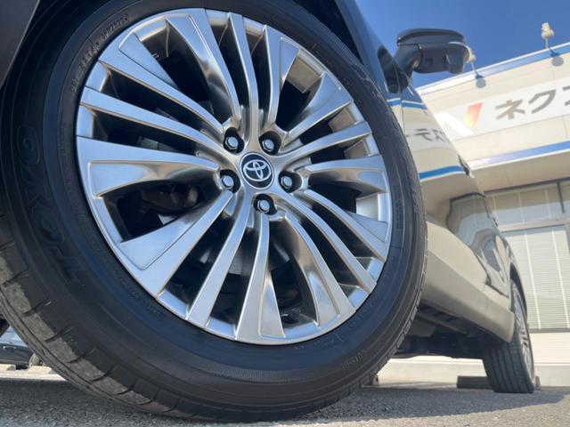 �y�����P�X�C���`�A���~�z�C�[���z�O�ςɃ}�b�`���������A���~�z�C�[���𑕒����Ă���܂��B�e��ЊO�A���~�z�C�[����A�X�^�b�h���X�^�C�����戵�����Ă���܂��B���񂲑��k����������