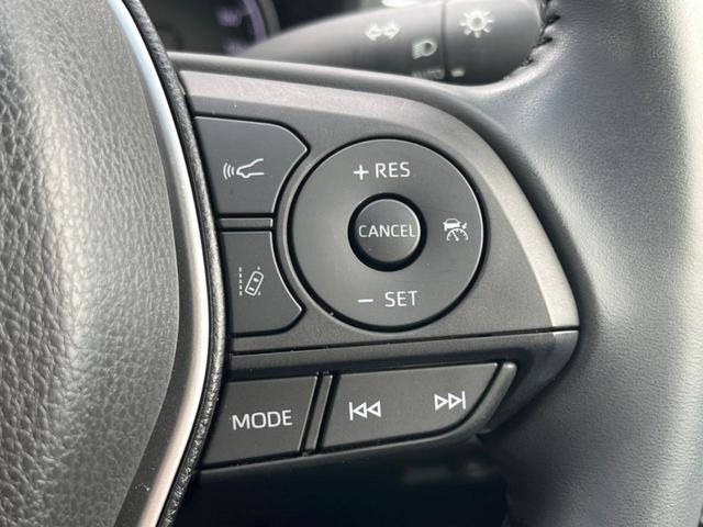 ハリアー Ｓ　バックカメラ　セーフティセンス　ブラインドスポットモニター　レーダークルーズ　禁煙車　スマートキー　ＬＥＤヘッド　ＥＴＣ　純正１９インチアルミ　オートハイビーム　オートライト　ディスプレイオーディオ（4枚目）