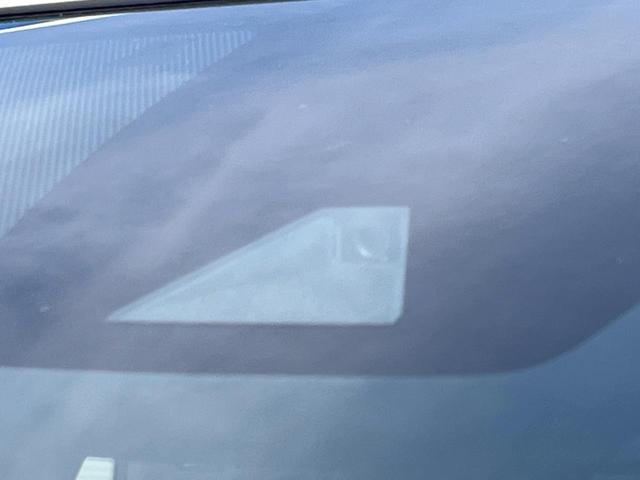 ＲＡＶ４ Ｇ　Ｚパッケージ　４ＷＤ　モデリスタフルエアロ　純正９型ＳＤナビ　バックカメラ　衝突被害軽減　レーダークルーズ　禁煙車　電動リアゲート　パワーシート　コーナーセンサー　スマートキー　ＬＥＤヘッド　ビルトインＥＴＣ（6枚目）