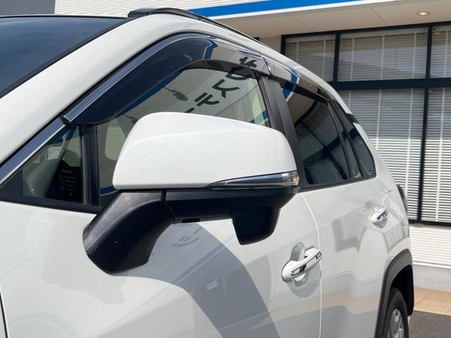ＲＡＶ４ Ｇ　Ｚパッケージ　４ＷＤ　モデリスタフルエアロ　純正９型ＳＤナビ　バックカメラ　衝突被害軽減　レーダークルーズ　禁煙車　電動リアゲート　パワーシート　コーナーセンサー　スマートキー　ＬＥＤヘッド　ビルトインＥＴＣ（32枚目）