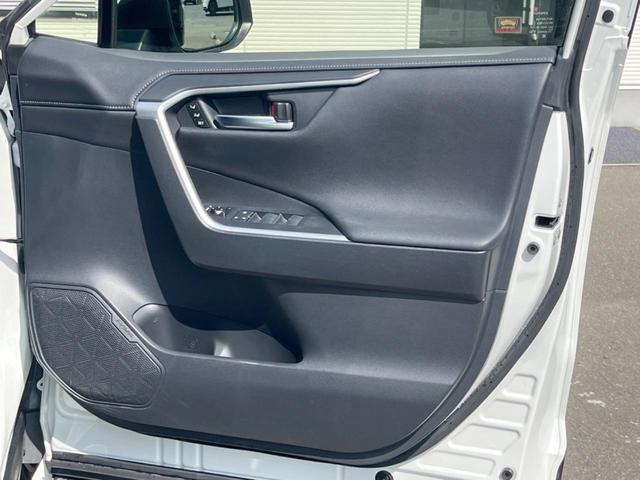 ＲＡＶ４ Ｇ　Ｚパッケージ　４ＷＤ　モデリスタフルエアロ　純正９型ＳＤナビ　バックカメラ　衝突被害軽減　レーダークルーズ　禁煙車　電動リアゲート　パワーシート　コーナーセンサー　スマートキー　ＬＥＤヘッド　ビルトインＥＴＣ（36枚目）