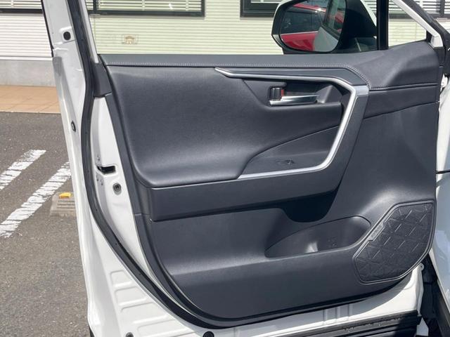 ＲＡＶ４ Ｇ　Ｚパッケージ　４ＷＤ　モデリスタフルエアロ　純正９型ＳＤナビ　バックカメラ　衝突被害軽減　レーダークルーズ　禁煙車　電動リアゲート　パワーシート　コーナーセンサー　スマートキー　ＬＥＤヘッド　ビルトインＥＴＣ（37枚目）