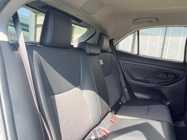 ヤリスクロス ハイブリッドＺ　全周囲カメラ　衝突被害軽減システム　レーダークルーズ　禁煙車　パワーシート　コーナーセンサー　スマートキー　ＬＥＤヘッド　ビルトインＥＴＣ　純正１８インチアルミ　オートハイビーム　車線逸脱警報（10枚目）