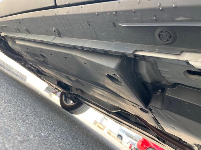 ヤリスクロス ハイブリッドＺ　全周囲カメラ　衝突被害軽減システム　レーダークルーズ　禁煙車　パワーシート　コーナーセンサー　スマートキー　ＬＥＤヘッド　ビルトインＥＴＣ　純正１８インチアルミ　オートハイビーム　車線逸脱警報（23枚目）