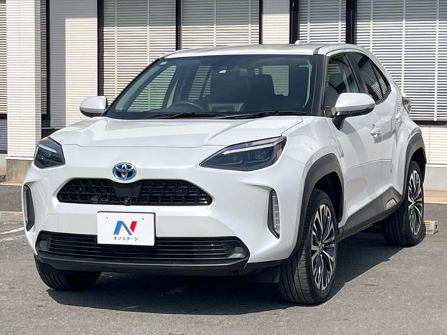 ヤリスクロス ハイブリッドＺ　全周囲カメラ　衝突被害軽減システム　レーダークルーズ　禁煙車　パワーシート　コーナーセンサー　スマートキー　ＬＥＤヘッド　ビルトインＥＴＣ　純正１８インチアルミ　オートハイビーム　車線逸脱警報（24枚目）