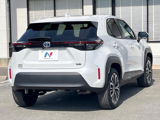 ヤリスクロス ハイブリッドＺ　全周囲カメラ　衝突被害軽減システム　レーダークルーズ　禁煙車　パワーシート　コーナーセンサー　スマートキー　ＬＥＤヘッド　ビルトインＥＴＣ　純正１８インチアルミ　オートハイビーム　車線逸脱警報（26枚目）