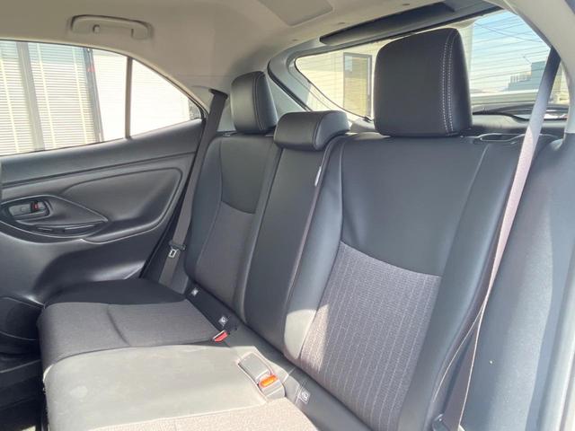 ヤリスクロス ハイブリッドＺ　全周囲カメラ　衝突被害軽減システム　レーダークルーズ　禁煙車　パワーシート　コーナーセンサー　スマートキー　ＬＥＤヘッド　ビルトインＥＴＣ　純正１８インチアルミ　オートハイビーム　車線逸脱警報（42枚目）