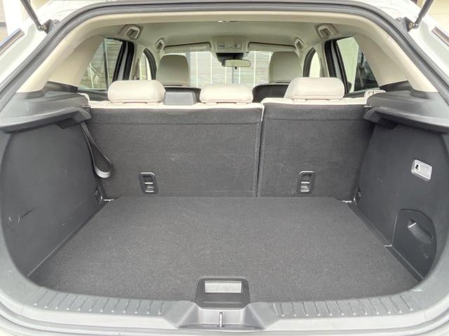 �y�����v�����X�e�A�����O�z�㎿�Ȋv���g�p���邱�ƂŁA��ɂ����������݂ƂĂ��^�]���₷���n���h���ł���