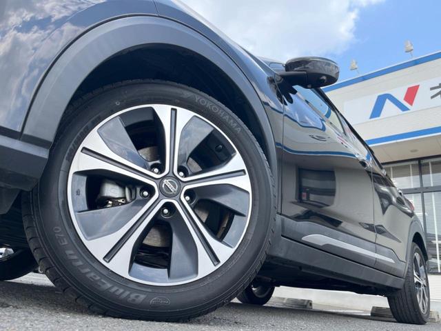 キックス X 全周囲カメラ 衝突被害軽減システム レーダークルーズ 禁煙車 コーナーセンサー スマートキー LEDヘッド ビルトインETC 純正17インチアルミ 車線逸脱警報 オートライト オートエアコン(14枚目)