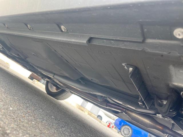 キックス X 全周囲カメラ 衝突被害軽減システム レーダークルーズ 禁煙車 コーナーセンサー スマートキー LEDヘッド ビルトインETC 純正17インチアルミ 車線逸脱警報 オートライト オートエアコン(21枚目)