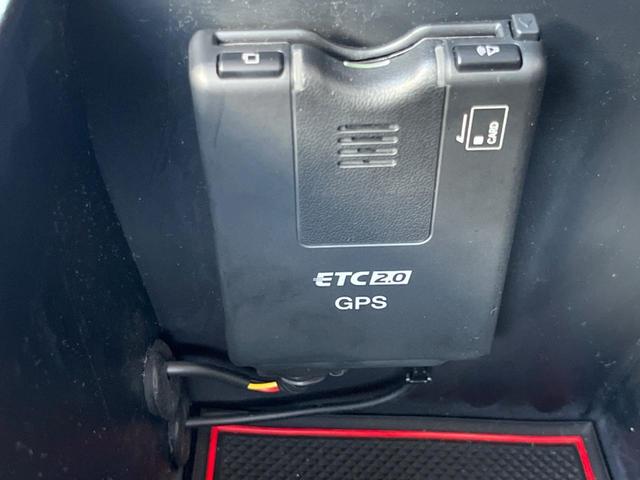 ハイラックス Z GRスポーツ ナビ機能付き8インチディスプレイオーディオ 全周囲カメラ 衝突被害軽減システム レーダークルーズ 禁煙車 ドラレコ コーナーセンサー スマートキー LEDヘッド ETC 純正18インチアルミホイール(8枚目)