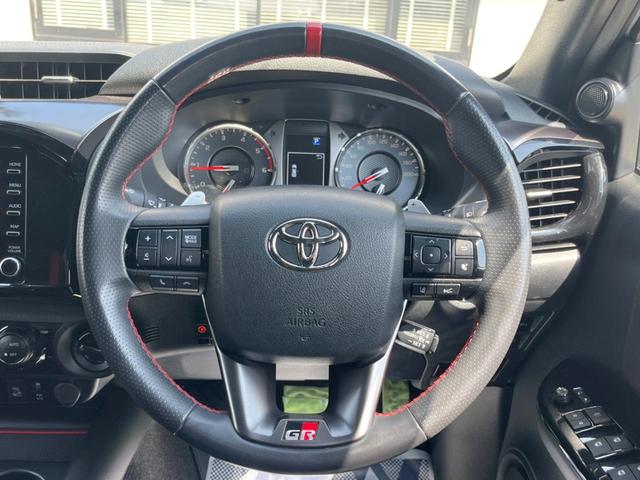 ハイラックス Z GRスポーツ ナビ機能付き8インチディスプレイオーディオ 全周囲カメラ 衝突被害軽減システム レーダークルーズ 禁煙車 ドラレコ コーナーセンサー スマートキー LEDヘッド ETC 純正18インチアルミホイール(12枚目)