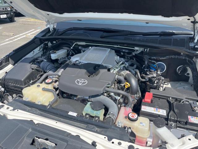 ハイラックス Z GRスポーツ ナビ機能付き8インチディスプレイオーディオ 全周囲カメラ 衝突被害軽減システム レーダークルーズ 禁煙車 ドラレコ コーナーセンサー スマートキー LEDヘッド ETC 純正18インチアルミホイール(18枚目)