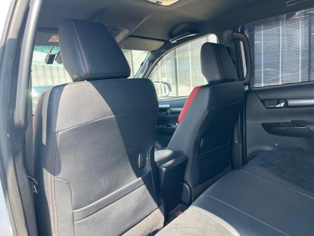 ハイラックス Z GRスポーツ ナビ機能付き8インチディスプレイオーディオ 全周囲カメラ 衝突被害軽減システム レーダークルーズ 禁煙車 ドラレコ コーナーセンサー スマートキー LEDヘッド ETC 純正18インチアルミホイール(40枚目)