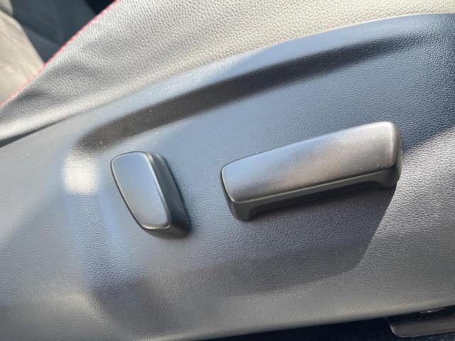 ハイラックス Z GRスポーツ ナビ機能付き8インチディスプレイオーディオ 全周囲カメラ 衝突被害軽減システム レーダークルーズ 禁煙車 ドラレコ コーナーセンサー スマートキー LEDヘッド ETC 純正18インチアルミホイール(42枚目)