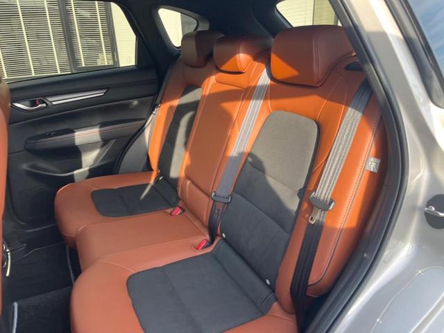 ＣＸ－５ ＸＤ　レトロスポーツエディション　ディーゼル（軽油）　純正１０．２５型ＳＤナビ　全周囲カメラ　ＢＯＳＥサウンド　衝突被害軽減システム　レーダークルーズ　禁煙車　電動リアゲート　ハーフレザーシート　パワーシート　コーナーセンサー（38枚目）