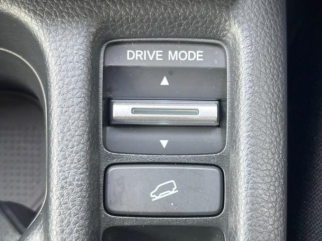 ヴェゼル ｅ：ＨＥＶ　Ｚ　純正９型ナビ　バックカメラ　ホンダセンシング　禁煙車　電動リアゲート　ハーフレザーシート（合皮）　シートヒーター　ドラレコ　シーケンシャルターンランプ　ブラインドスポットモニター　スマートキー　ＥＴＣ（69枚目）